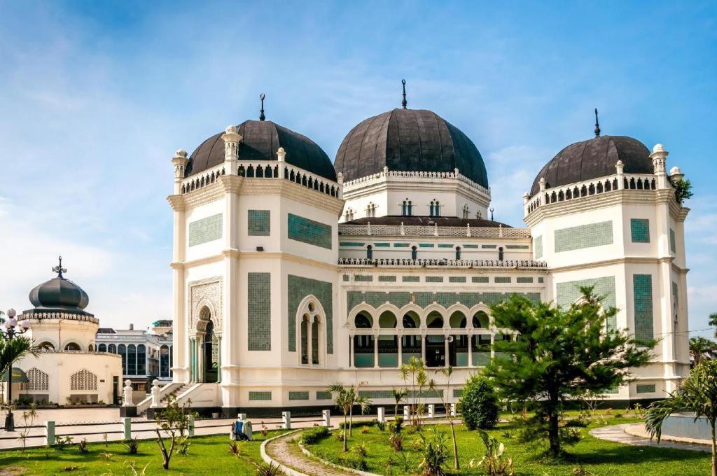 The Sulthan Darussalam Medan Exteriér fotografie